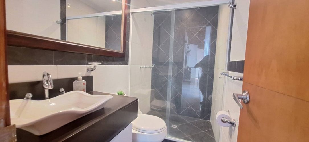 Apartamento de 4 alcobas en arriendo en Belen Malibu, Medellín, 154 m² · foto 17 de 21