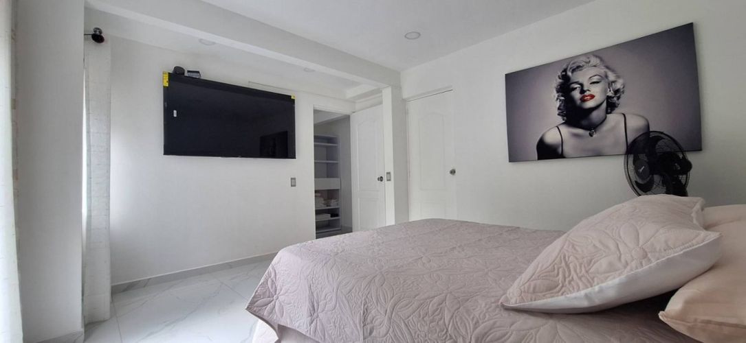 Casa de 3 alcobas en venta en La Frontera, Envigado, 230 m² · foto 11 de 24