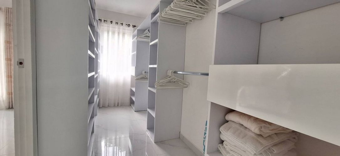 Casa de 3 alcobas en venta en La Frontera, Envigado, 230 m² · foto 13 de 24