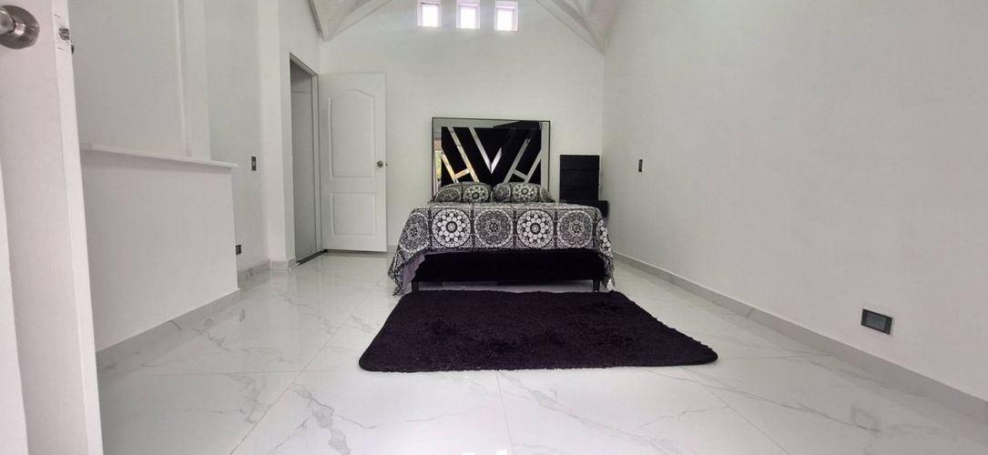 Casa de 3 alcobas en venta en La Frontera, Envigado, 230 m² · foto 18 de 24