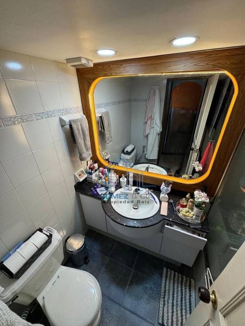 Apartamento en venta en Laureles, Medellín · foto 8 de 16