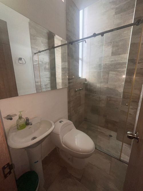 Edificio en arriendo en Cristales, Cali, 718 m² · foto 13 de 17