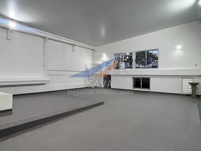 Alquiler Local Comercial en Punta Carretas! En Primer Piso - 140 m2! Excelente Ubicación. · Photo 6