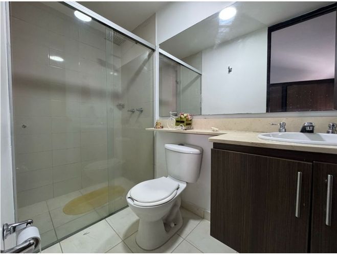 Apartamento de 4 alcobas en venta en Loma De San Jose, Sabaneta, 84 m² · foto 13 de 23