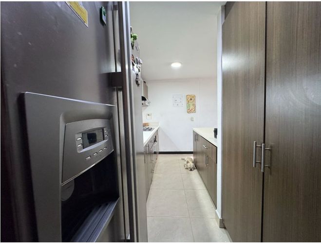 Apartamento de 4 alcobas en venta en Loma De San Jose, Sabaneta, 84 m² · foto 9 de 23