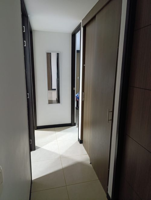Apartamento de 4 alcobas en venta en Loma De San Jose, Sabaneta, 84 m² · foto 14 de 23
