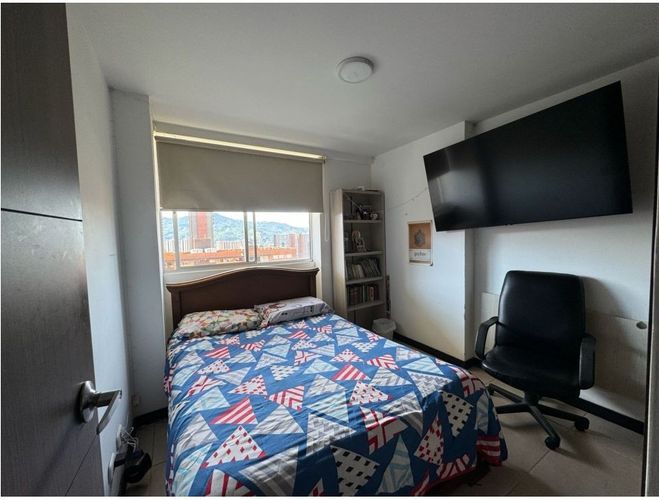 Apartamento de 4 alcobas en venta en Loma De San Jose, Sabaneta, 84 m² · foto 16 de 23