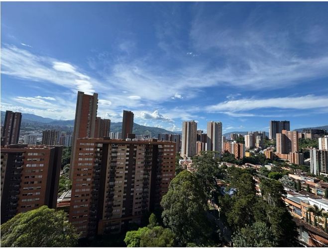 Apartamento de 4 alcobas en venta en Loma De San Jose, Sabaneta, 84 m² · foto 7 de 23