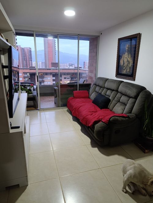 Apartamento de 4 alcobas en venta en Loma De San Jose, Sabaneta, 84 m² · foto 6 de 23