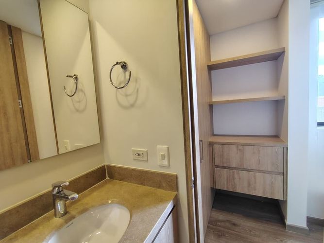 Apartamento en venta en Gran Granada, Bogotá · foto 9 de 16