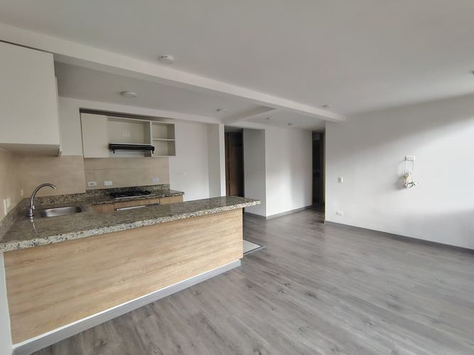 Apartamento en venta en Gran Granada, Bogotá · foto 4 de 16