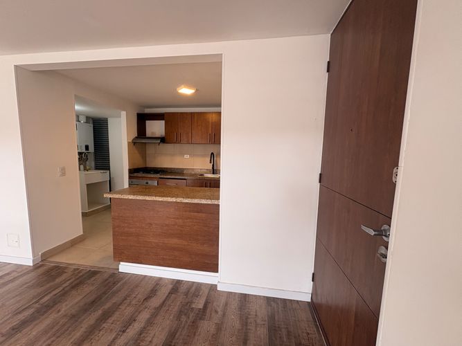 Apartamento de 3 alcobas en venta en Parque Residencial Sol Creciente, Mosquera, 75 m² · foto 2 de 24
