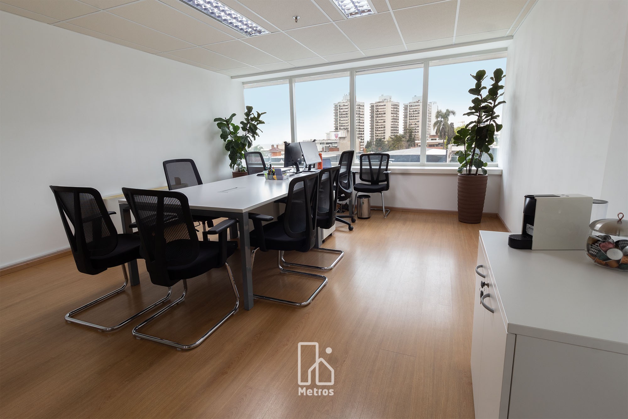 Alquiler de Oficina en WTC Pocitos - Vista despejada - Excelente ubicación - Garaje · Foto 8