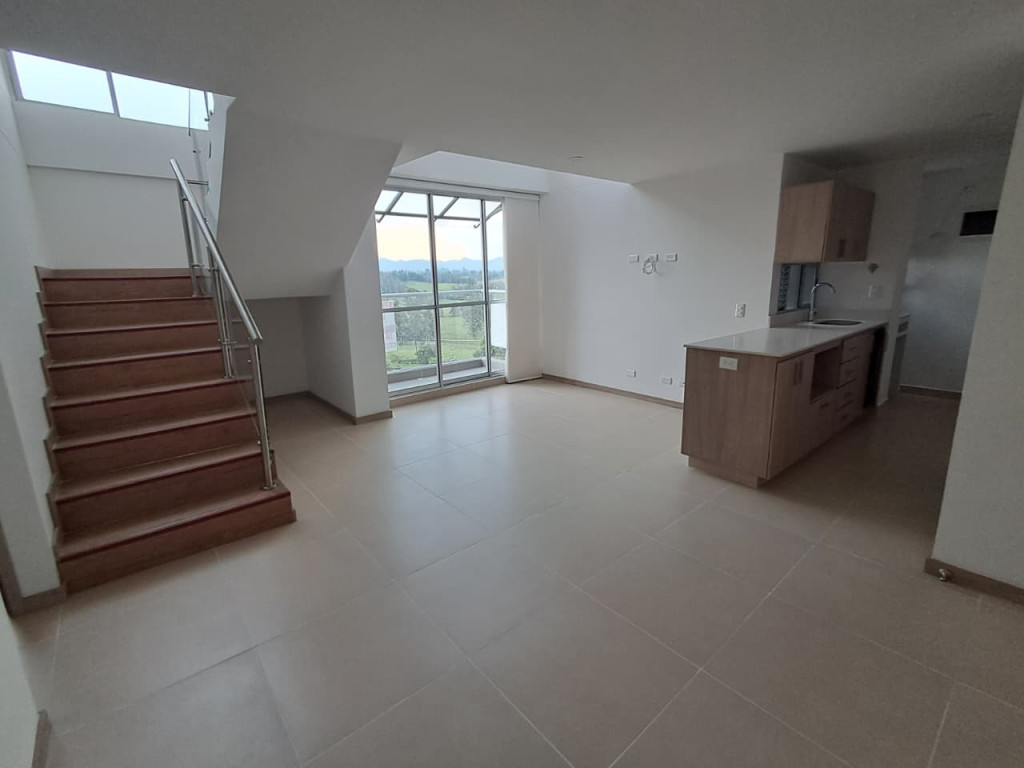Apartamento en arriendo en Centro, Rionegro · foto 2 de 18
