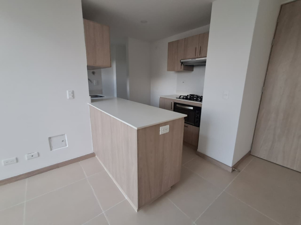 Apartamento en arriendo en Centro, Rionegro · foto 6 de 18