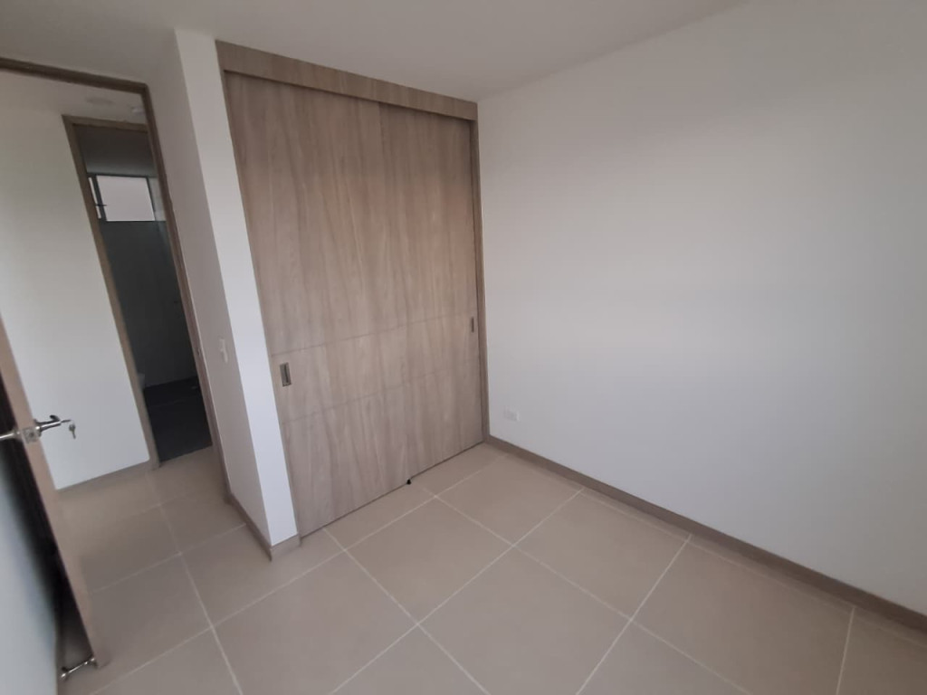 Apartamento en arriendo en Centro, Rionegro · foto 7 de 18