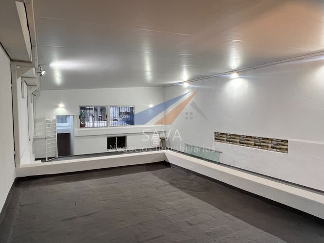 Alquiler Local Comercial en Villa Biarritz! En Primer Piso - 140 m2! Excelente Ubicación. · Foto 7