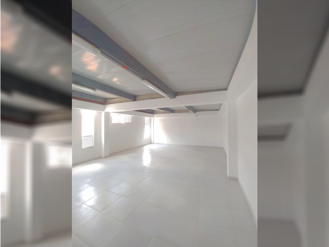 Local en venta en Centro Poblado Pablo Vi, Madrid, 134 m² · foto 7 de 14