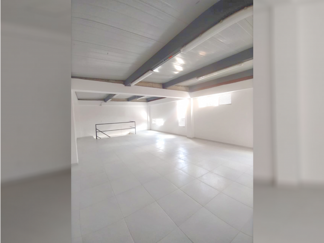 Local en venta en Centro Poblado Pablo Vi, Madrid, 134 m² · foto 9 de 14