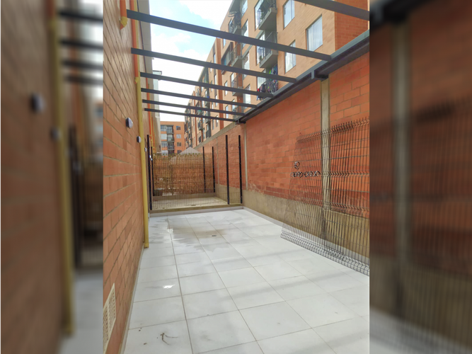 Local en venta en Centro Poblado Pablo Vi, Madrid, 134 m² · foto 12 de 14