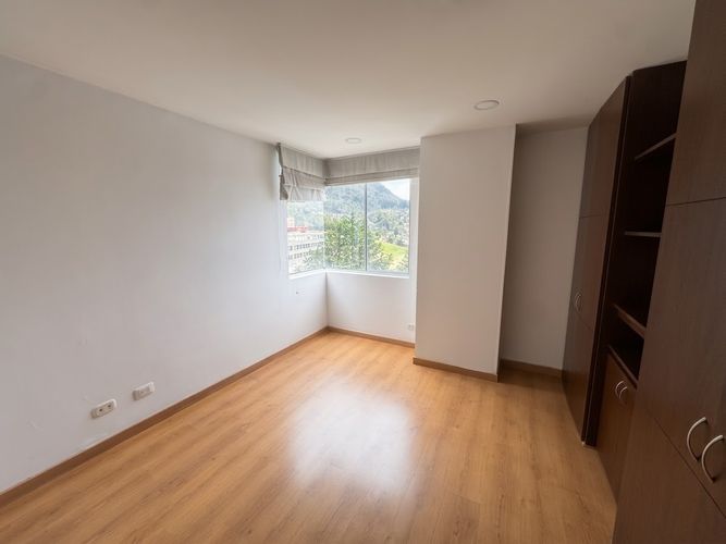 Apartamento de 2 alcobas en venta en Chapinero Alto, Bogotá, 90 m² · foto 11 de 24