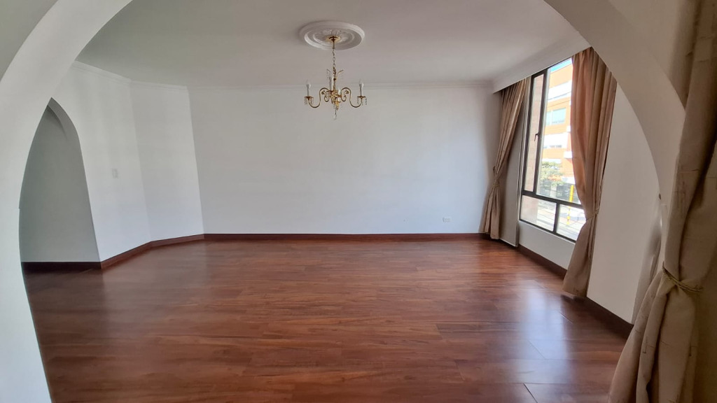 Apartamento en venta en Alhambra, Bogotá · foto 4 de 16