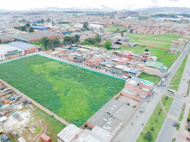 Lote en arriendo en El Cortijo, Madrid, 12104 m² · foto 2 de 12