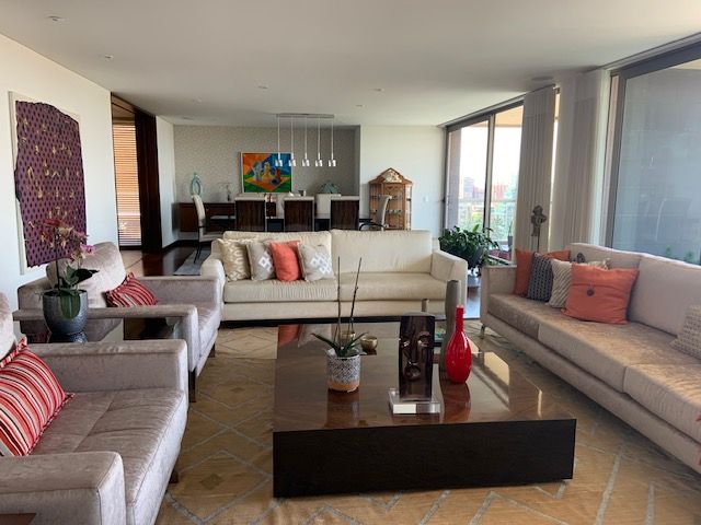 Apartamento en venta en El Refugio, Bogotá · foto 3 de 15