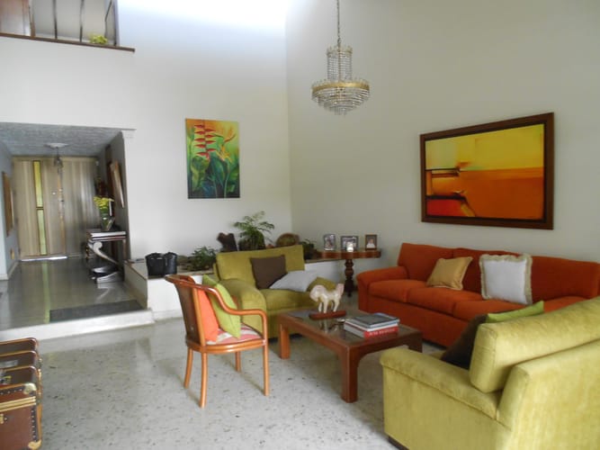 Casa de 4 alcobas en venta en Ciudad Jardin, Cali, 408 m² · foto 2 de 19