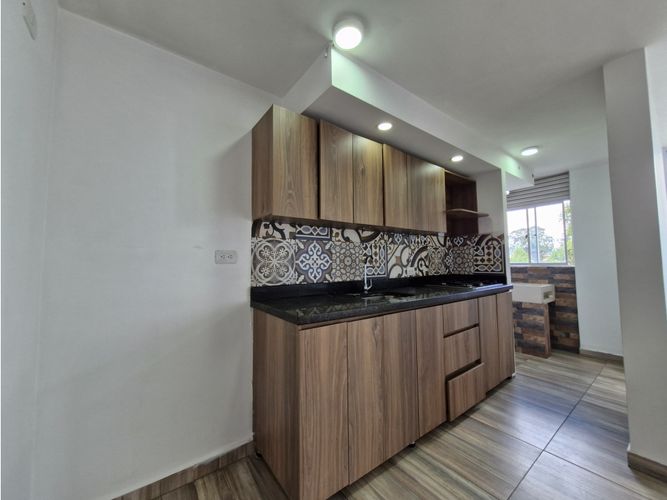 Apartamento de 3 alcobas en arriendo en Cuatro Esquinas, Rionegro, 57 m² · foto 2 de 15
