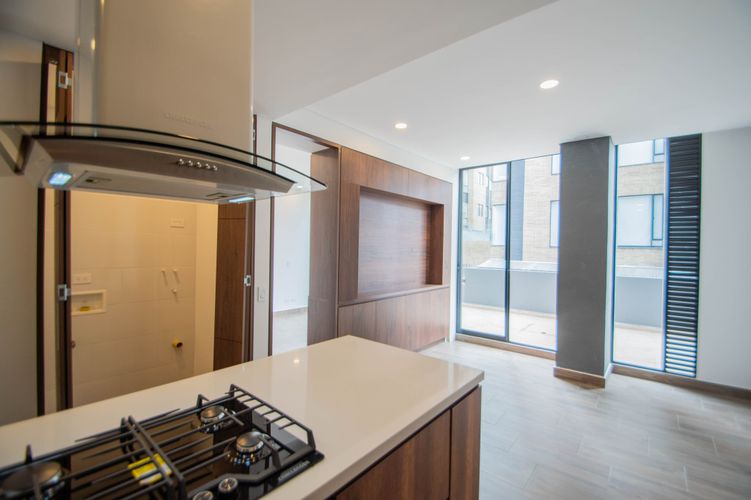 Apartamento de 2 alcobas en venta en Chico Norte, Bogotá, 79 m² · foto 6 de 9