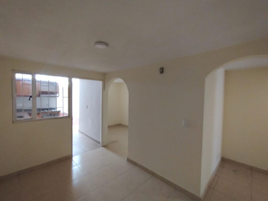 Casa en venta en Modelia, Bogotá · foto 3 de 12