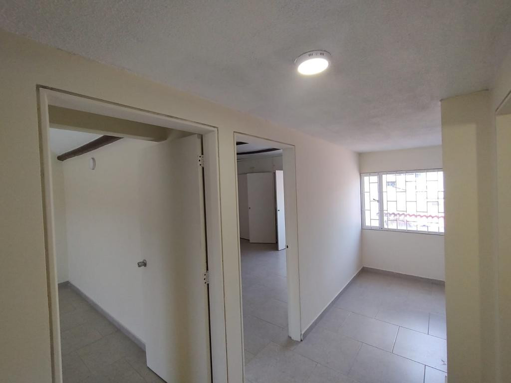Casa en venta en Modelia, Bogotá · foto 7 de 12