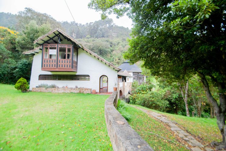Casa de 5 alcobas en venta en Torca, Bogotá · foto 5 de 24