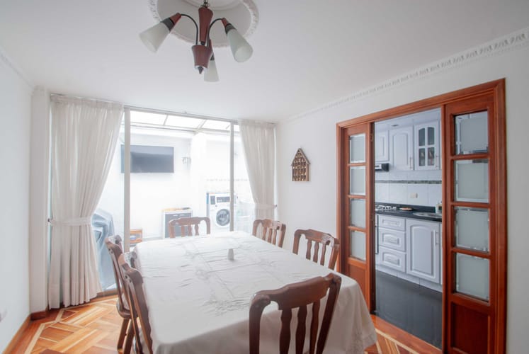 Casa de 3 alcobas en venta en Cedro Salazar, Bogotá, 134 m² · foto 4 de 22
