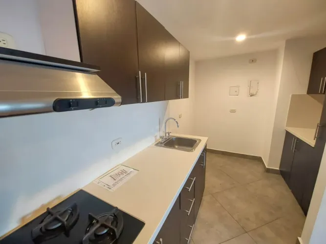 Apartamento de 2 alcobas en arriendo en Los Colegios, Rionegro, 75 m² · foto 9 de 14