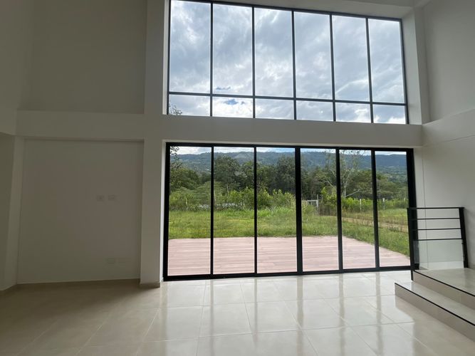 Casa de 3 alcobas en venta en Mesa De Los Santos, Piedecuesta, 743 m² · foto 2 de 17