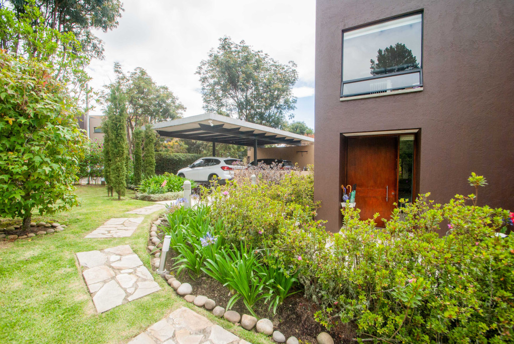 Casa en venta en El Volcan, La Calera · foto 3 de 24
