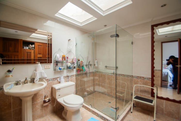 Casa de 5 alcobas en venta en Chicó Alto, Bogotá, 327 m² · foto 23 de 24