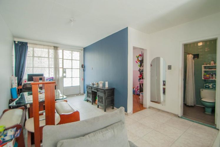 Casa de 6 alcobas en venta en Salazar Gomez, Bogotá, 410 m² · foto 4 de 24
