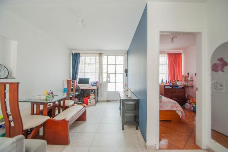 Casa de 6 alcobas en venta en Salazar Gomez, Bogotá, 410 m² · foto 5 de 24