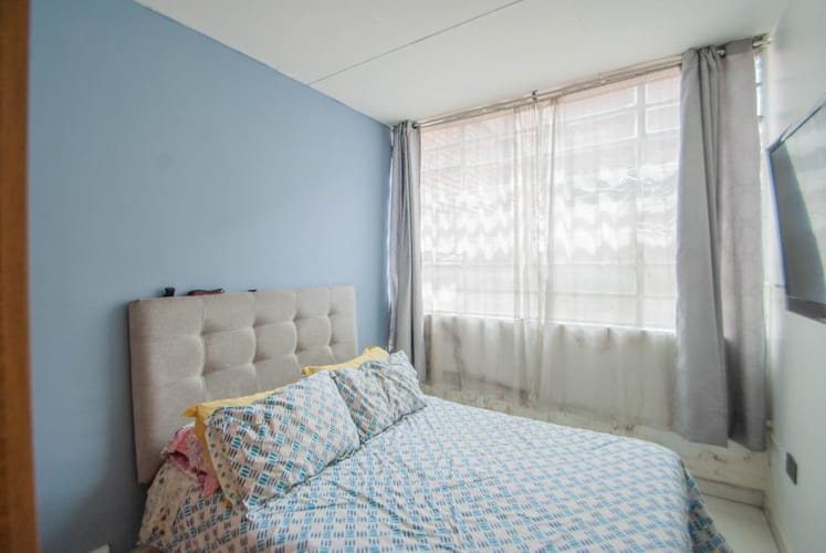 Casa de 6 alcobas en venta en Salazar Gomez, Bogotá, 410 m² · foto 8 de 24