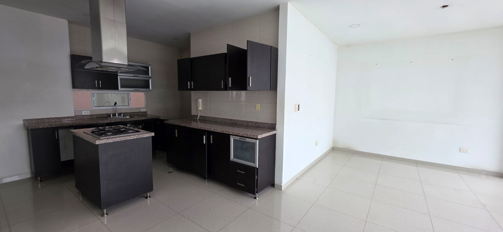Apartamento en arriendo en El Recreo, Montería · foto 2 de 11