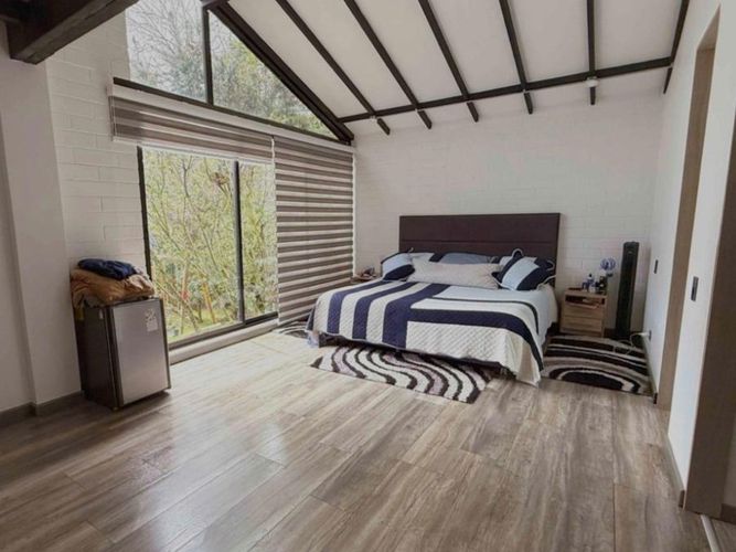 Casa de 3 alcobas en venta en Escobero, Envigado, 310 m² · foto 7 de 19