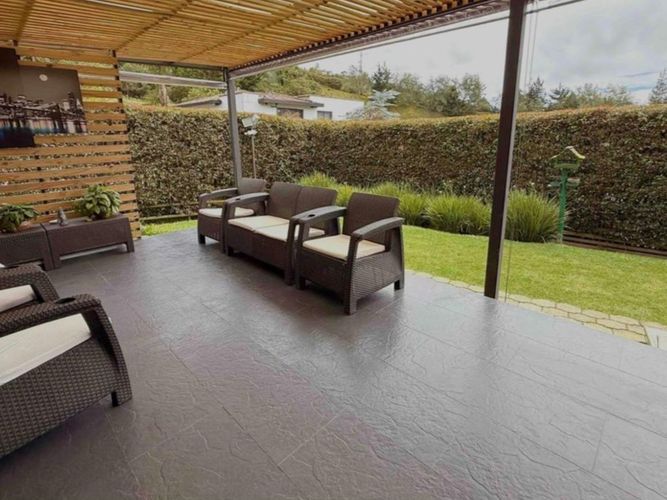 Casa de 3 alcobas en venta en Escobero, Envigado, 310 m² · foto 16 de 19