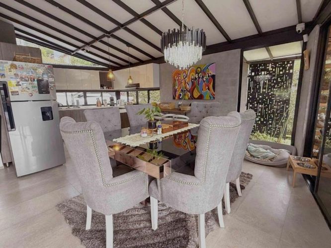 Casa de 3 alcobas en venta en Escobero, Envigado, 310 m² · foto 5 de 19