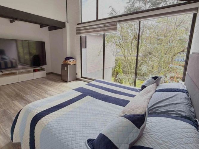 Casa de 3 alcobas en venta en Escobero, Envigado, 310 m² · foto 11 de 19