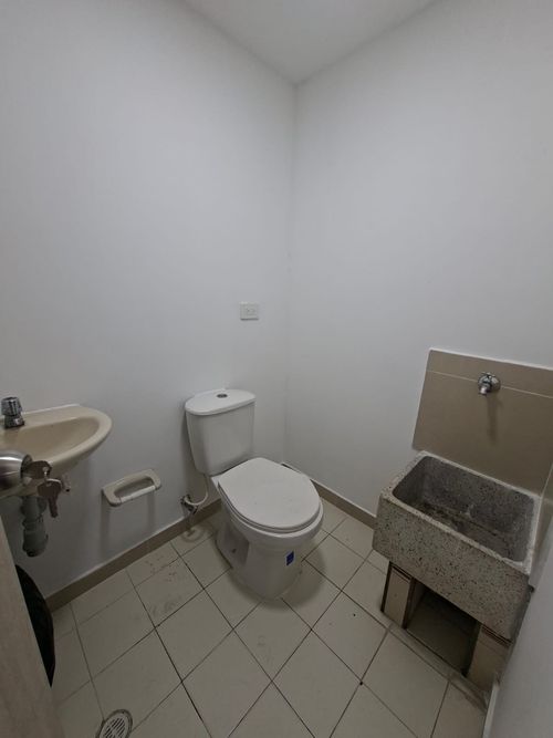 Local en arriendo en Vía Las Palmas, Medellín, 70 m² · foto 5 de 5