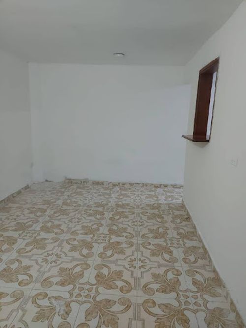 Casa de 4 alcobas en venta en El Trianon, Envigado, 240 m² · foto 5 de 7