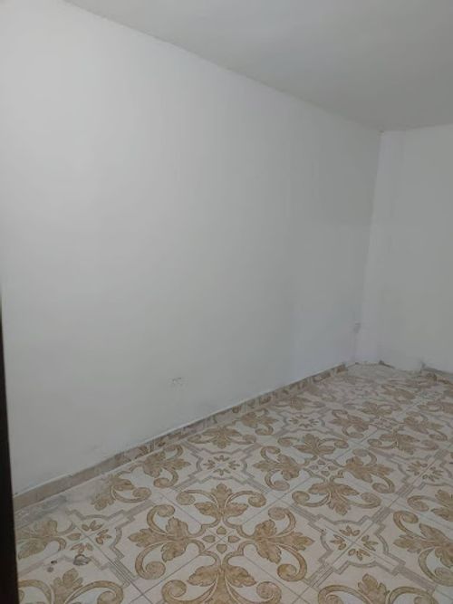 Casa de 4 alcobas en venta en El Trianon, Envigado, 240 m² · foto 6 de 7
